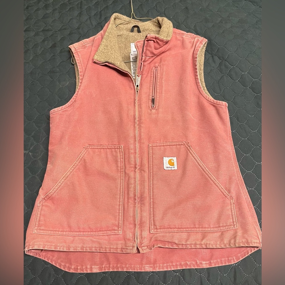The orginal women’s carhartt vest